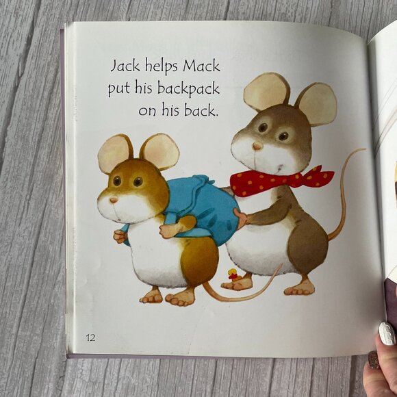 🍋 4/$20 Mouse Moves House Usborne Phonics Reader | Kids Books Childrens Books - Picture 4 of 7